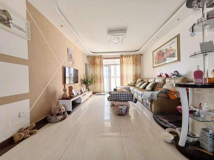 北京明基铂宫3室2厅124平低楼层/共18层