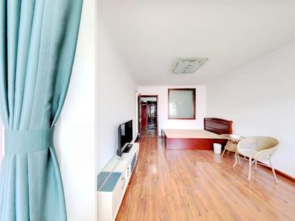 烟台海滨花园小区(彩辉街)2室1厅55.15平高楼层/共6层