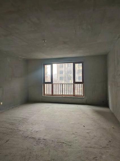 北京天成明月洲西区4室3厅210平中楼层/共7层