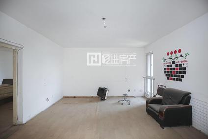 北京隆胜华庭3室2厅128平中楼层/共17层