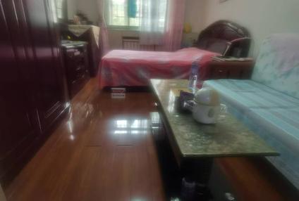 北京银行里小区2室1厅38平低楼层/共6层