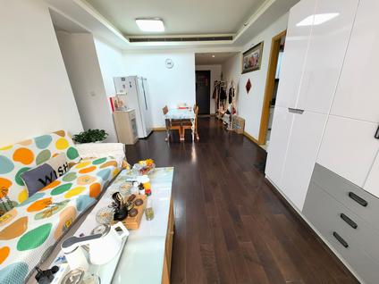 北京珺悦国际3室2厅135平高楼层/共32层