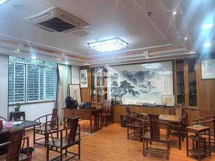 南宁城市之光3室2厅172.74平低楼层/共18层