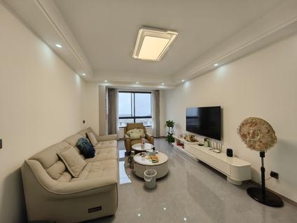 重庆澳海御江苑(E区)3室2厅115.6平低楼层/共23层