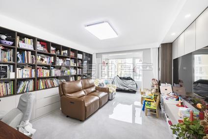 北京阳春光华家园(枫树园)3室2厅138平高楼层/共16层