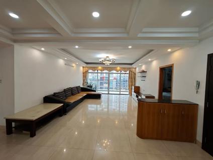 北京碧华园(二期)3室2厅125平低楼层/共17层