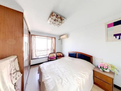 武汉沿海丽水佳园4室2厅84.54平中楼层/共8层