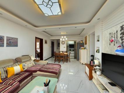 北京国宾中央区3室2厅90.9平低楼层/共32层