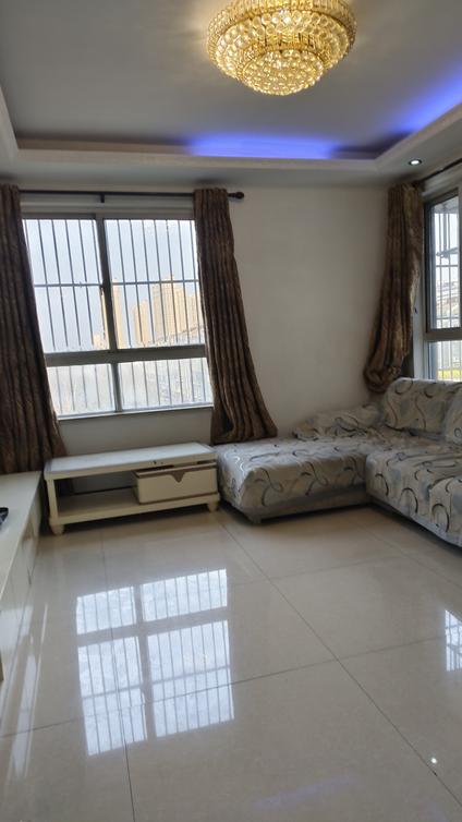 北京鸿益千秋3室2厅113平低楼层/共18层