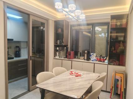 北京天正壹号院3室2厅129平高楼层/共18层