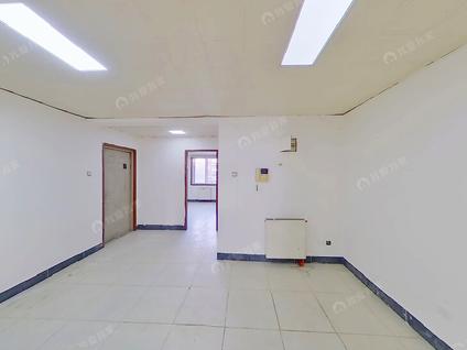 北京怡升园商务公寓3室1厅123.51平低楼层/共9层