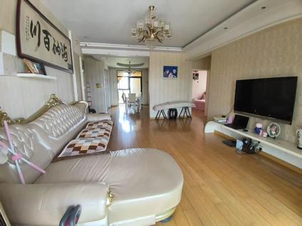 北京水月秦淮3室2厅127.89平低楼层/共18层