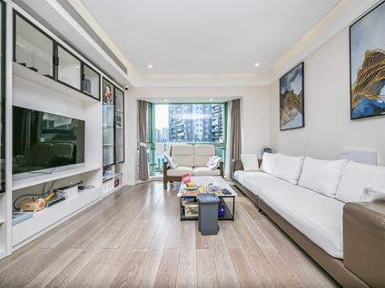 北京东海花园4室2厅136平低楼层/共18层