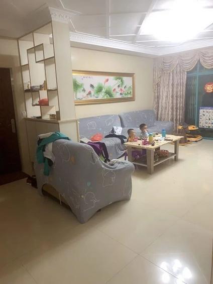 江门龙山花园4室2厅131平高楼层/共7层