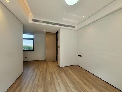 海口仁恒滨江园4室2厅163.1平低楼层/共4层