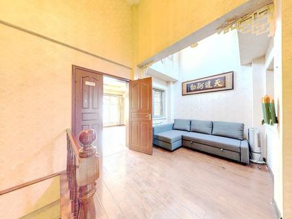 北京路劲太阳城(绿萱园)5室3厅240.86平低楼层/共3层