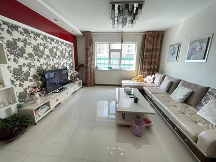 西宁昆仑阳光城3室2厅131.1平低楼层/共33层