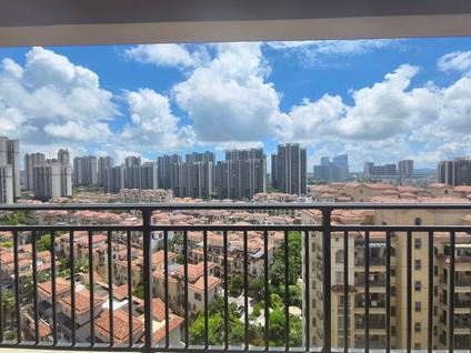 北京马德里4室2厅163.17平高楼层/共18层