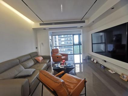 北京华侨城云顶花园4室2厅129平高楼层/共32层