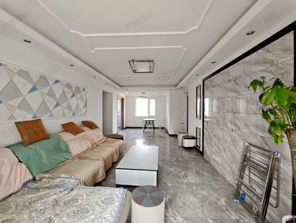 北京雅居乐花园(C区)4室2厅134平中楼层/共33层