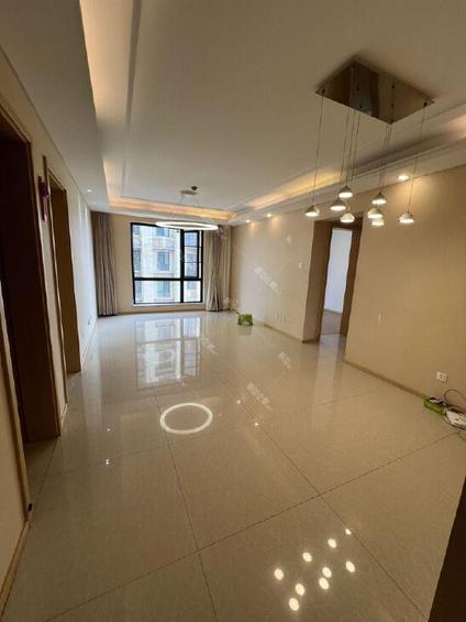 北京滨江俊园3室2厅105平高楼层/共38层