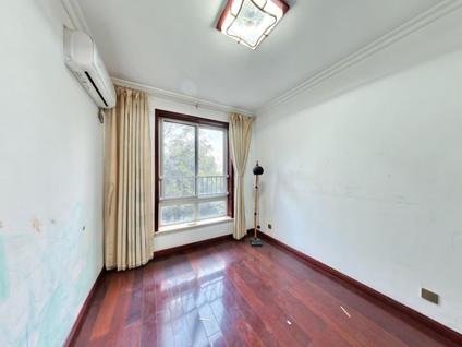 北京金马郦城(西区)3室2厅129.37平低楼层/共9层