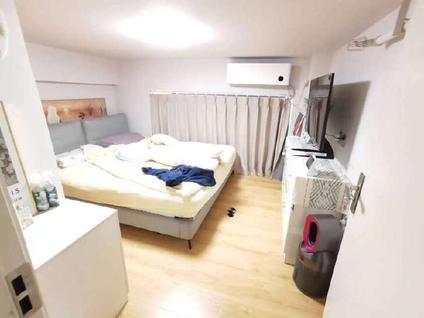 北京西长安壹号1室2厅72.5平中楼层/共20层