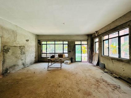 江门奕聪花园5室2厅258.93平低楼层/共5层