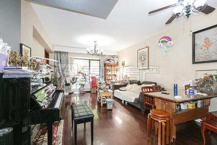 北京融华世家3室2厅137.9平低楼层/共18层