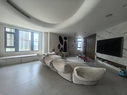 天津招商津湾天玺3室2厅377.64平高楼层/共57层