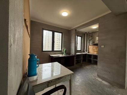 北京益欣铭苑4室2厅136平低楼层/共18层