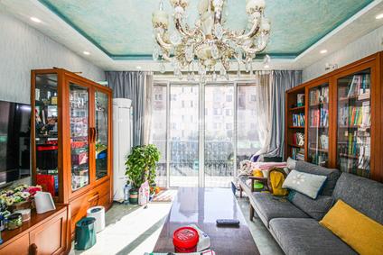 上海银泰花园(住宅)3室2厅112.59平中楼层/共11层