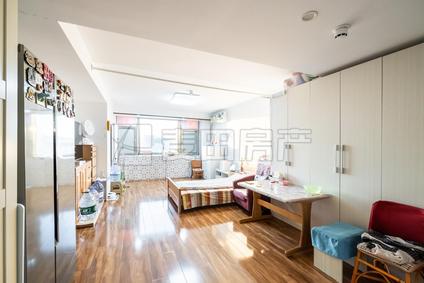 北京新世界太华公寓1室1厅104.38平中楼层/共19层