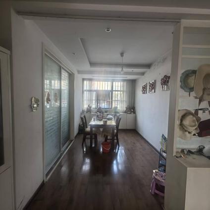 北京沂河明珠3室2厅133平低楼层/共12层