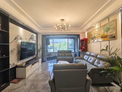 北京芸峰兰亭4室2厅118.81平低楼层/共11层