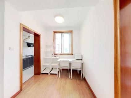 北京南方花园A组团3室1厅93.97平高楼层/共6层