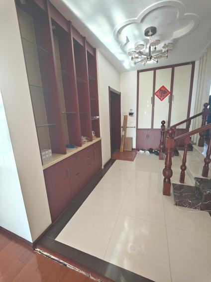 长春鸿城西域3室2厅156.64平中楼层/共12层