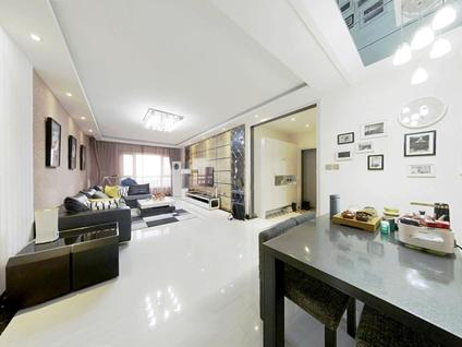 北京纳帕英郡2室1厅126平中楼层/共33层