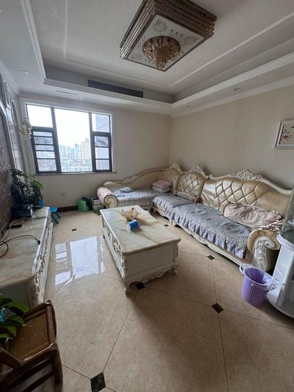 北京华铭广场3室2厅102平中楼层/共31层