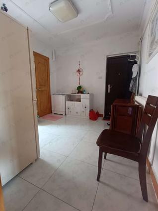 北京倚虹中里2室1厅58平中楼层/共7层