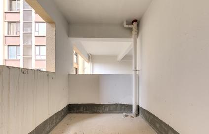 海口恩祥新城(北大华府A区)3室2厅93.46平低楼层/共26层