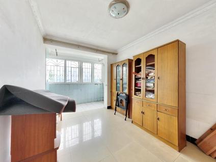 北京河西小区3室2厅93平中楼层/共8层