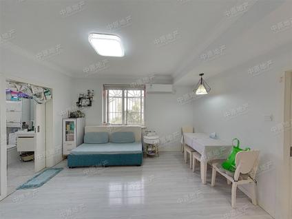 上海周浦新村1室1厅49.35平中楼层/共5层