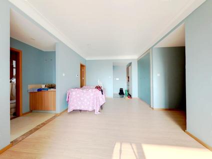 青岛锦绣城(四期誉园)3室2厅109.19平低楼层/共31层