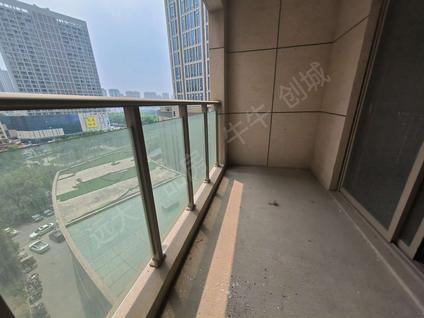 北京环宇国际广场3室2厅115平低楼层/共33层