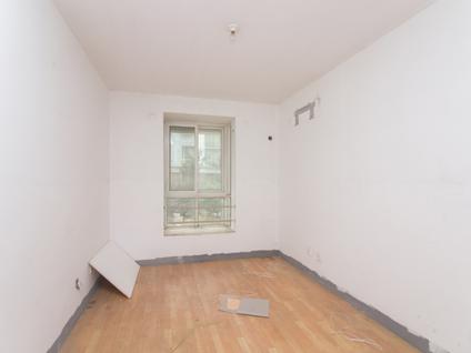 北京翠屏东南3室1厅124.5平低楼层/共6层