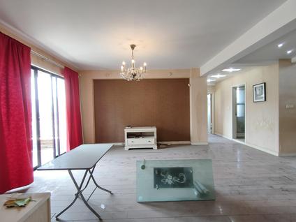 北京长江国际花园5室2厅210平高楼层/共5层