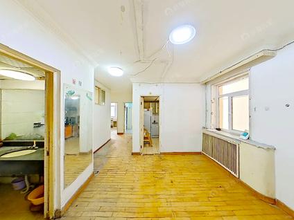 北京亚运花园5室1厅143.59平低楼层/共18层