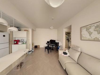 北京招商江湾国际2室1厅76.86平中楼层/共45层