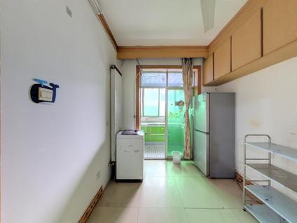 北京煤机花园2室1厅69.15平低楼层/共7层